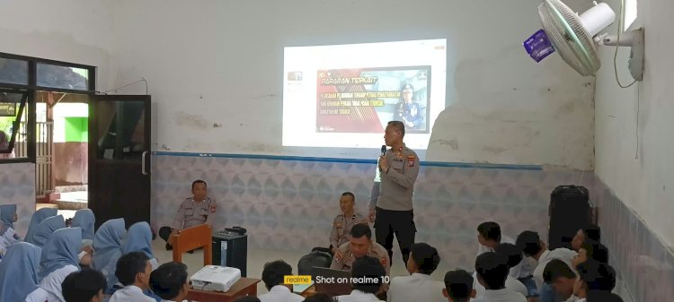 Polresta Sidoarjo Edukasi Pelajar tentang Bullying dan Radikalisme
